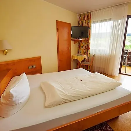 Flair Landgasthof Roger Hotel 3*